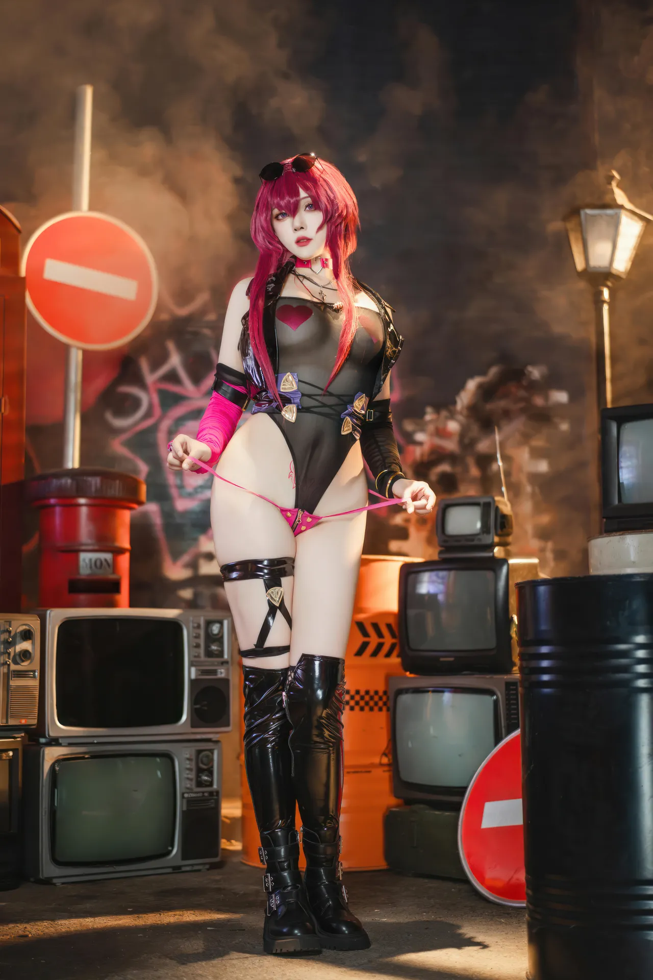 Natsuko夏夏子 - 崩坏：星穹铁道 卡芙卡 dishwasher同人-erohere1.webp